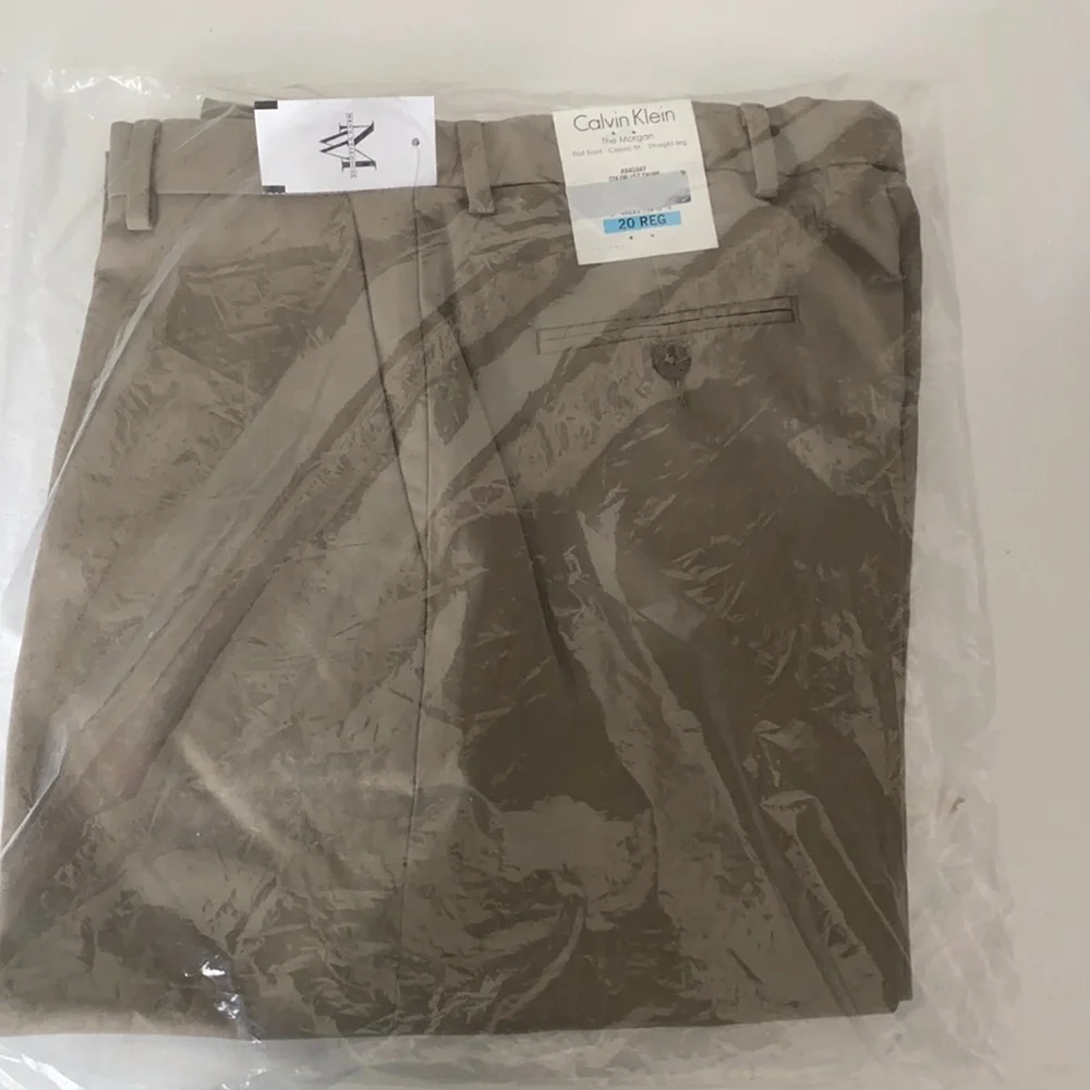Calvin Klein Boys' Flat-Front Dress Pant, Straight Leg Fit